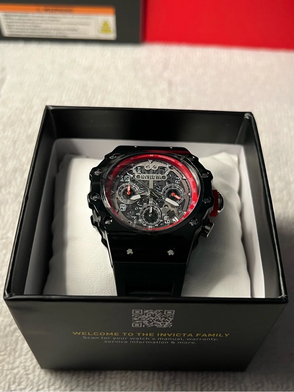 Invicta Racing Valyron Men’s Watch-41mm MOD-69779 Black & Red (NWT) Limited!!!